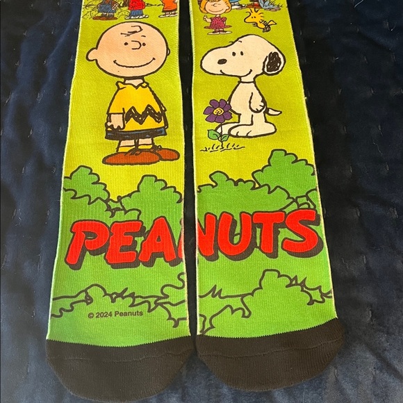 Odd Sox Peanuts Snoopy Crew Socks Mens Womens Charlie Brown Lucy Sally Fun Gift - Picture 6 of 8